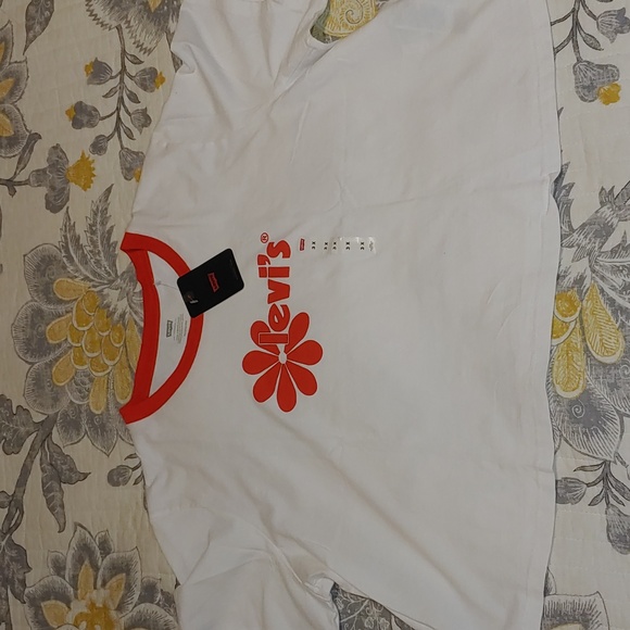 Levi's Tops - 3X Levi's T-Shirt